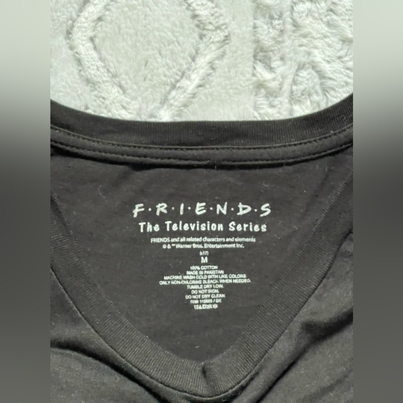 FRIENDS Central Perk Shirt - Picture 4 of 4